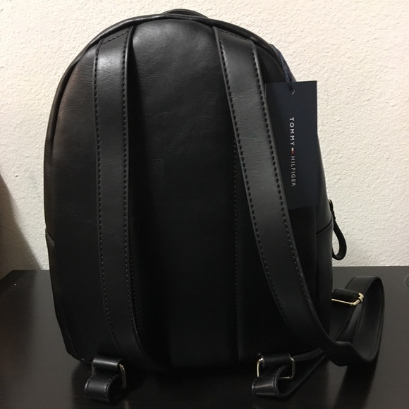 Tommy Hilfiger Womens Claudia Dome Backpack - Picture 5 of 6